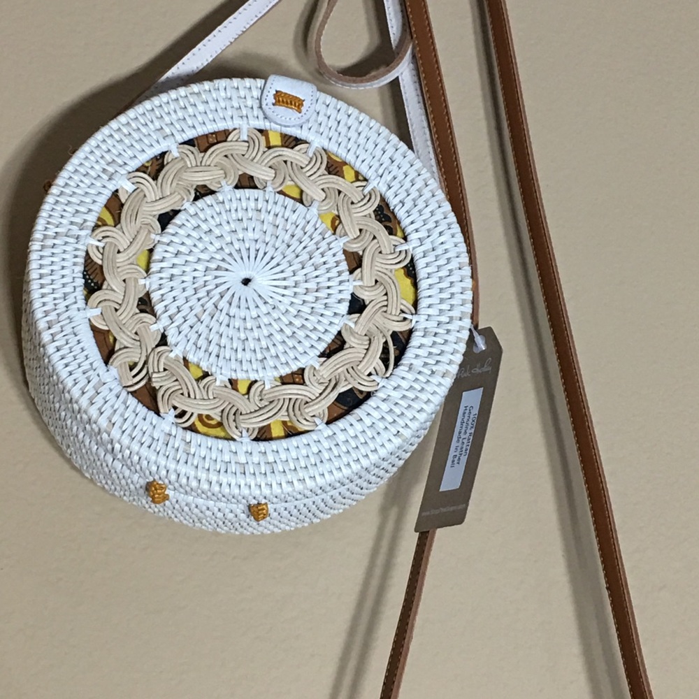 Handmade Ata Reed Round Crossbody - Picture 4 of 7